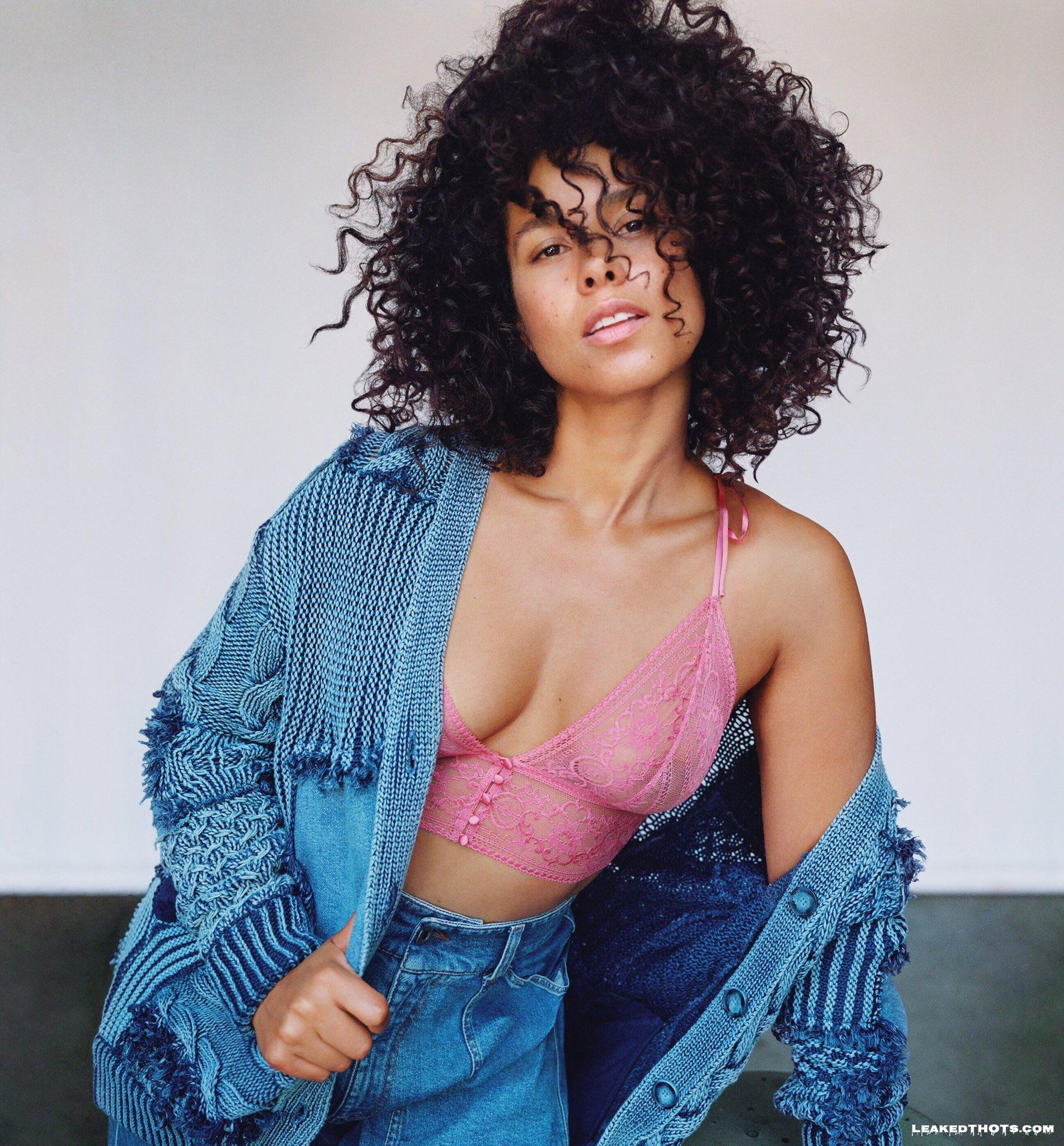 Alicia Keys | LeakedThots 19