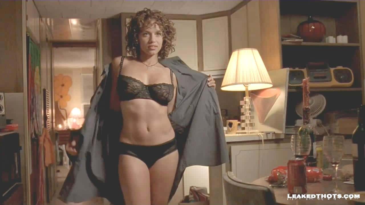 Leila Arcieri undressing lingerie