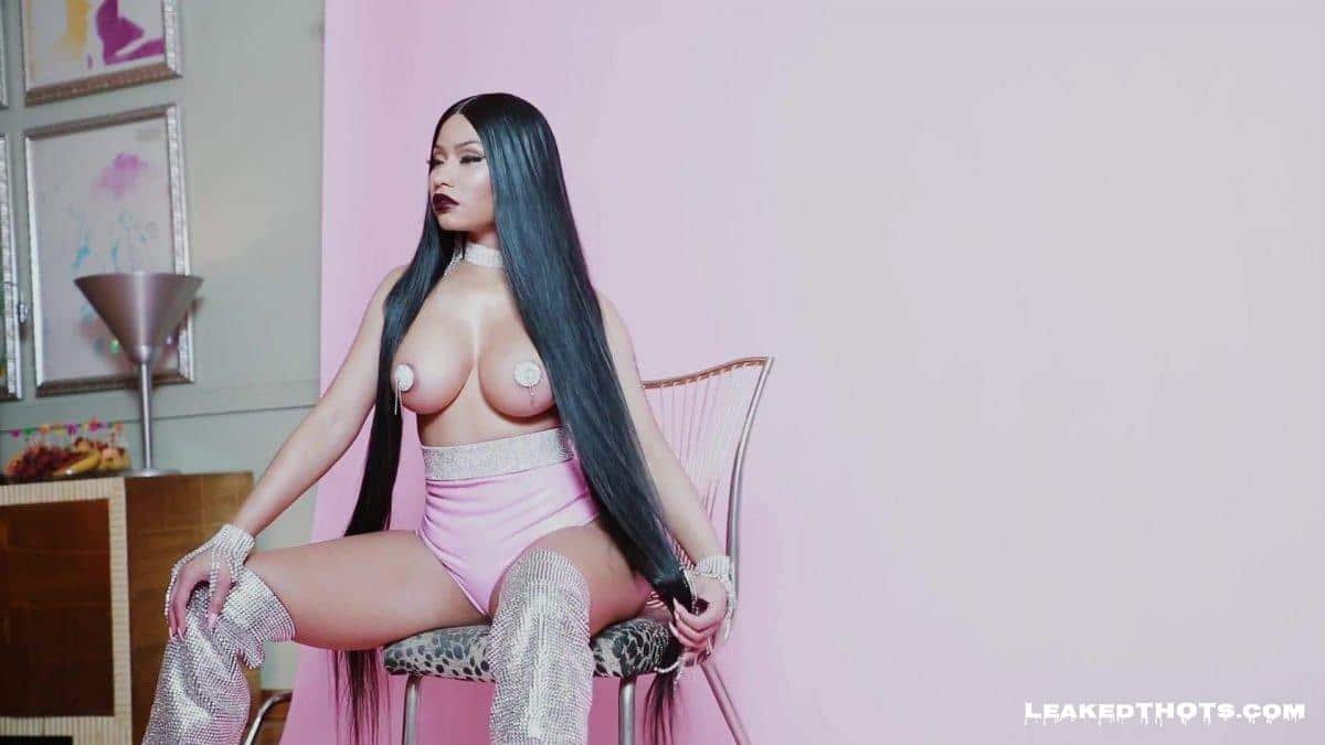 Nicki Minaj big tits music video
