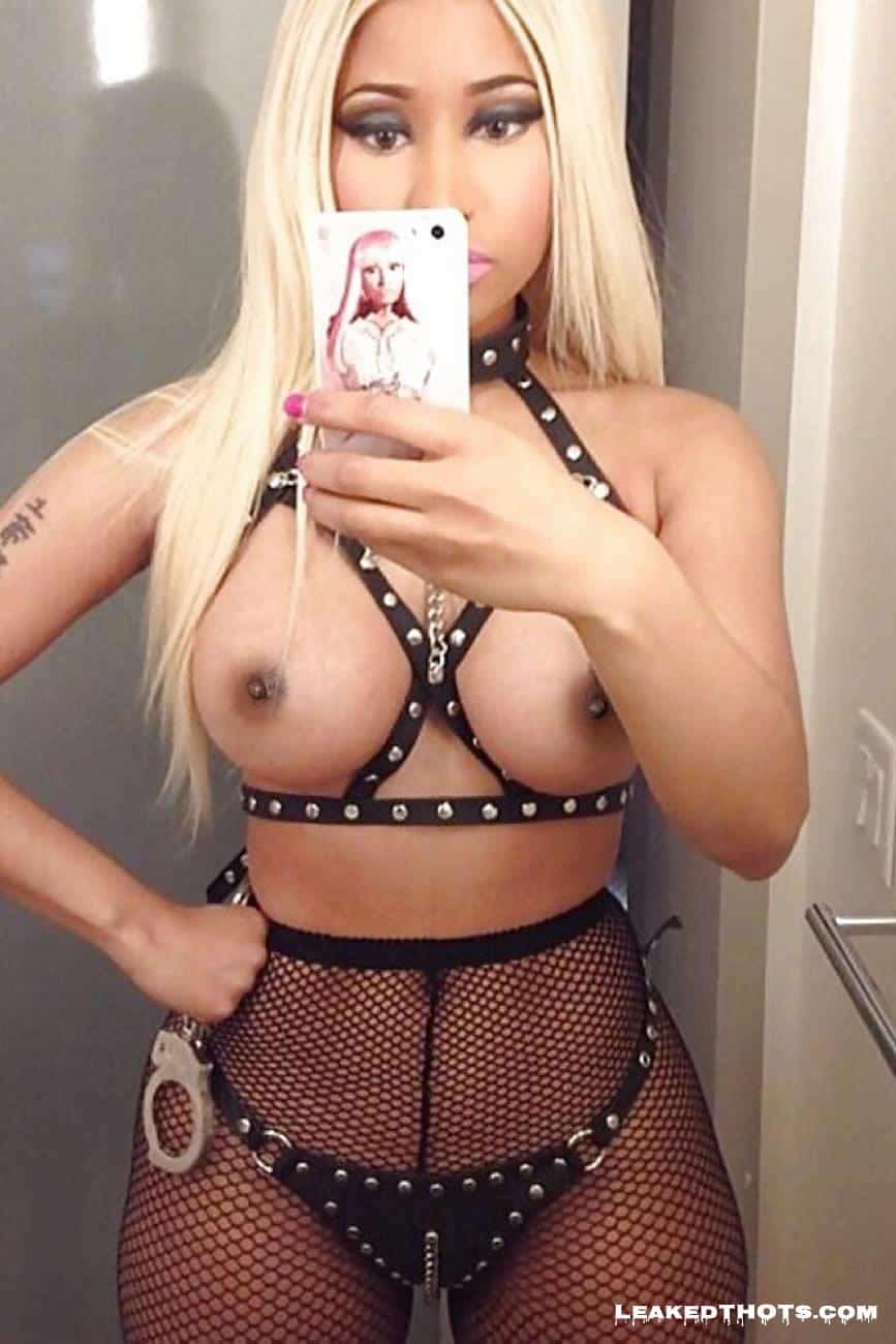 Nicki Minaj Instagram topless selfie