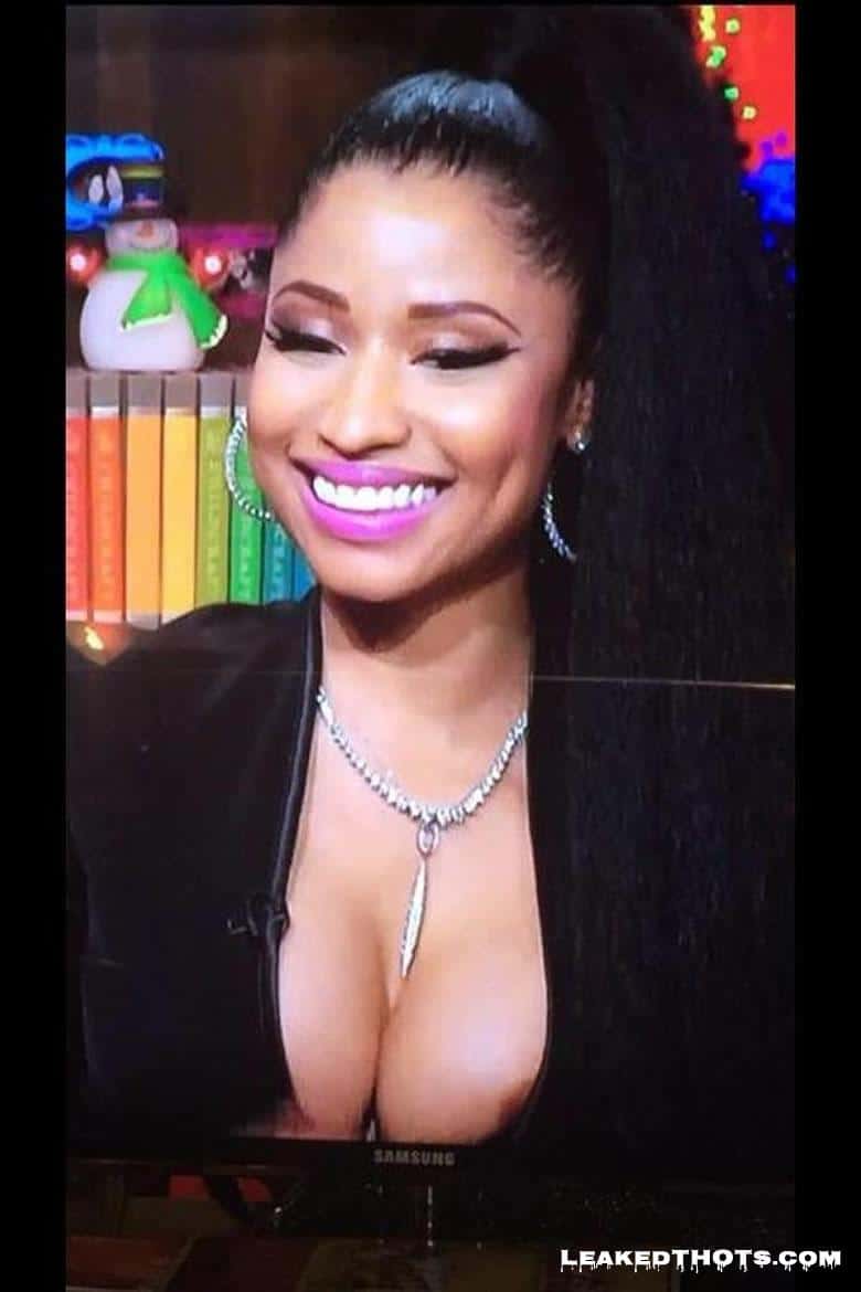 Nicki Minaj deep cleavage picture