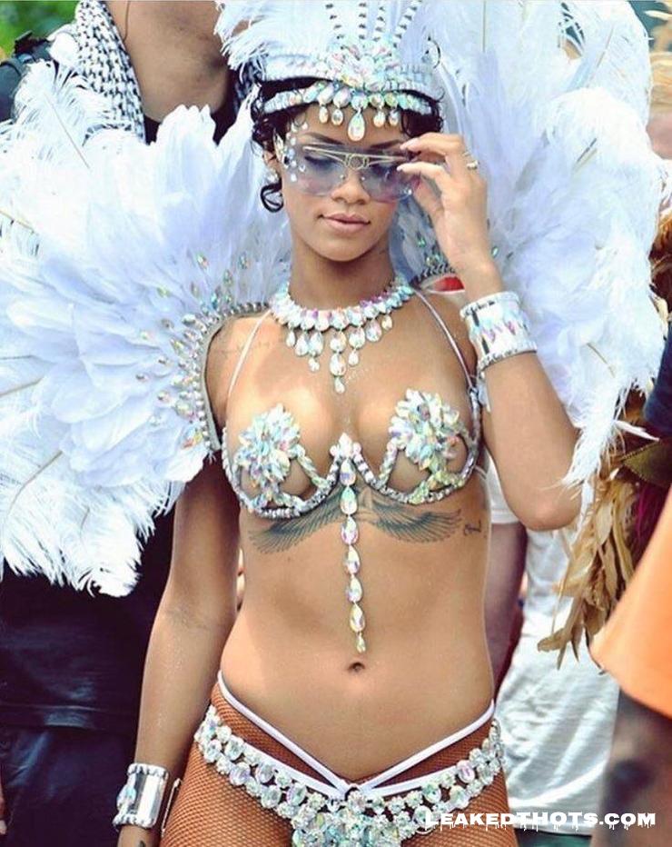 Rihanna | LeakedThots 24