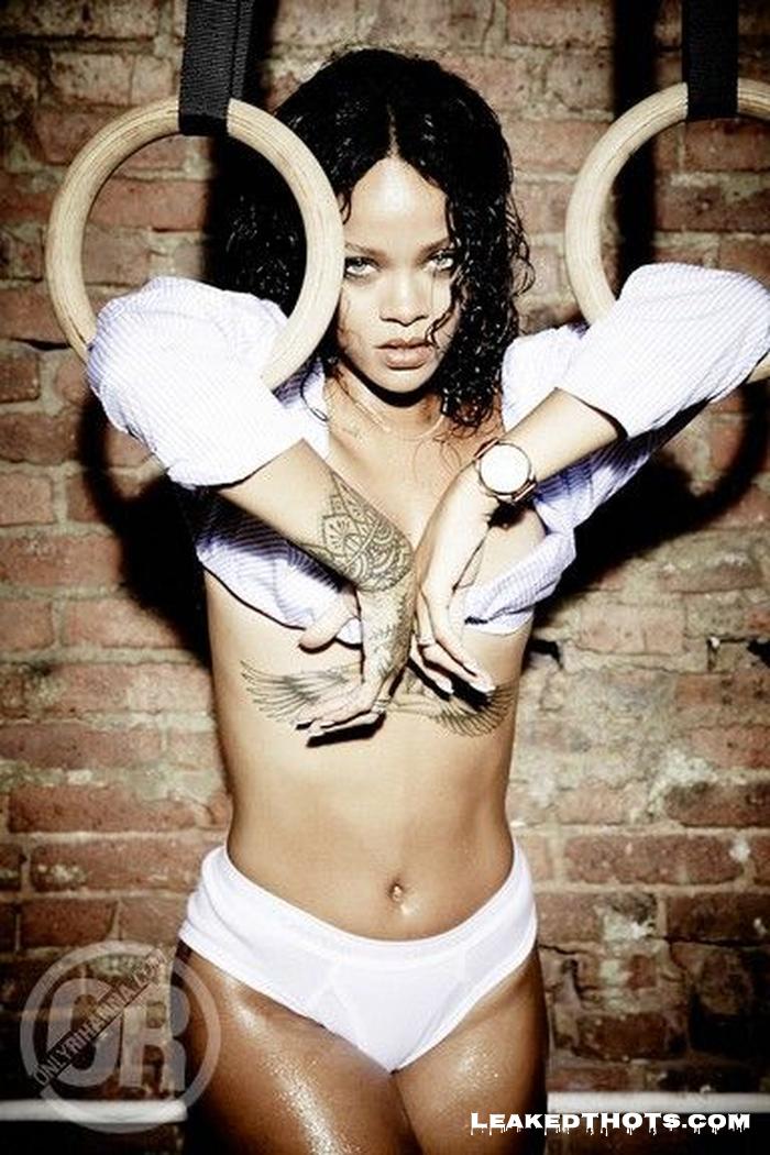 Rihanna | LeakedThots 11