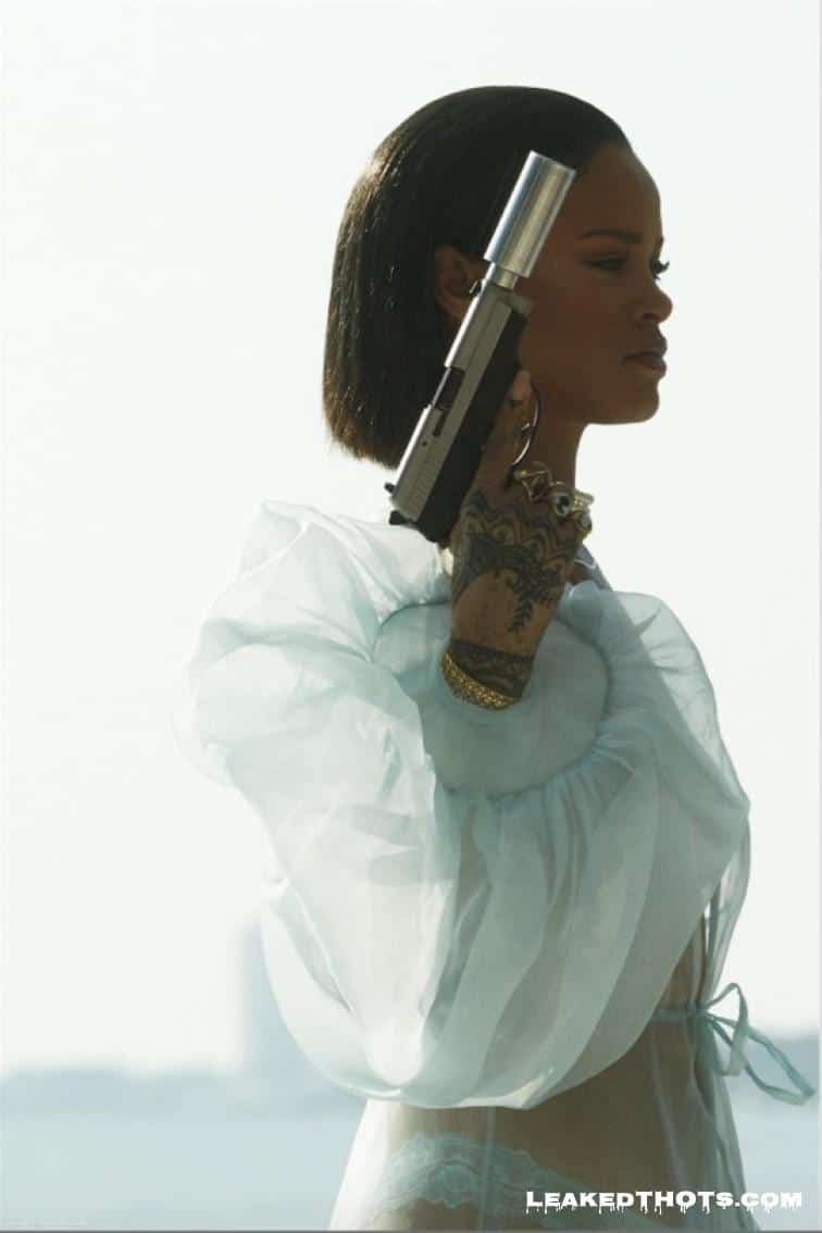 Rihanna | LeakedThots 22