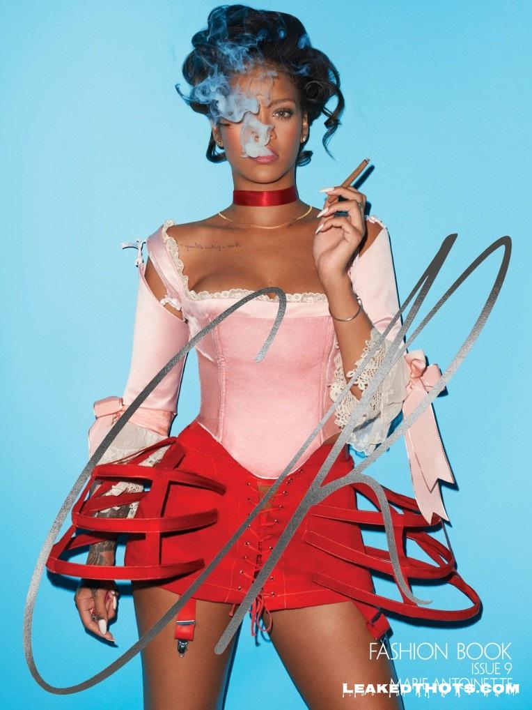 Rihanna | LeakedThots 37