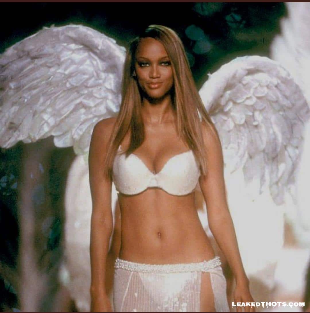 Tyra Banks Victoria's Secret Angel
